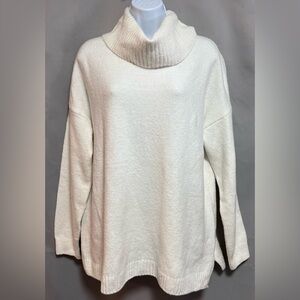 J. Jill Women's Knit Sweater Medium Long Sleeve White Turtle Neck‎ Cotton Blend
